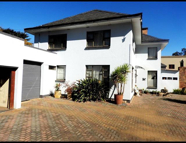 4 BEDROOM HOUSE FOR SALE IN THREE RIVERS PROPER